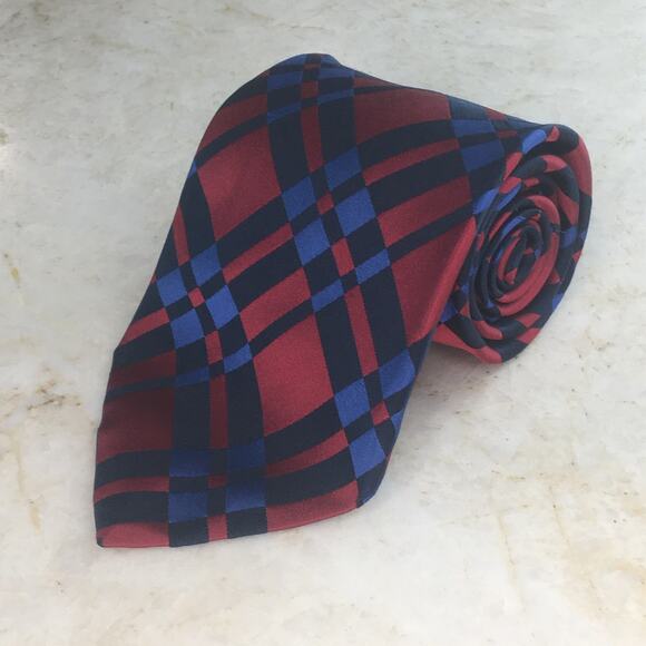 AUDREY BUCKNER HAND TAILORED ALL SILK NECKTIE - Picture 11 of 12